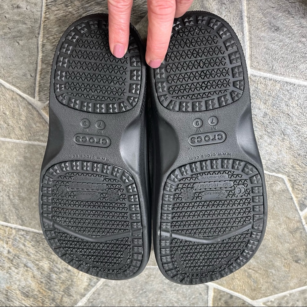 Crocs On The Clock Work Slip On Clogs - Picture 10 of 10